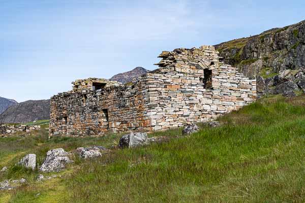 Ruines vikings de Qaqorkutulooq : église