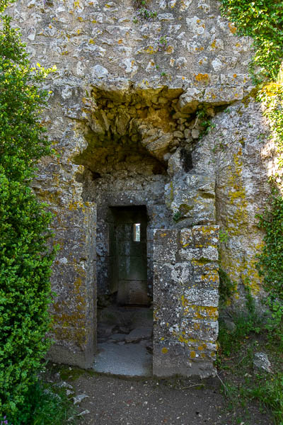 Château de Peyrepertuse : enceinte basse, latrines