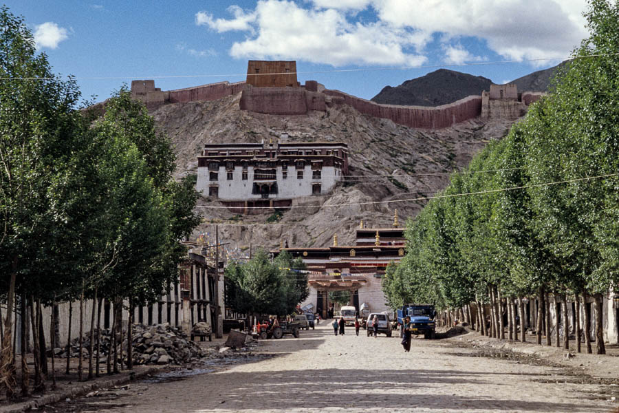 Gyantse : entrée du monastère de Palcho