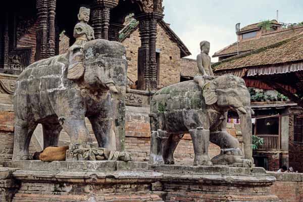 Kathmandu, Durbar square : éléphants